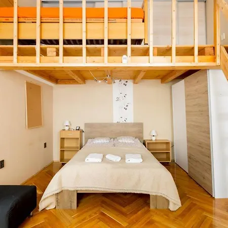 Apartment Szentkiralyi 5 - Double Basic In The Center - Self-check-in *