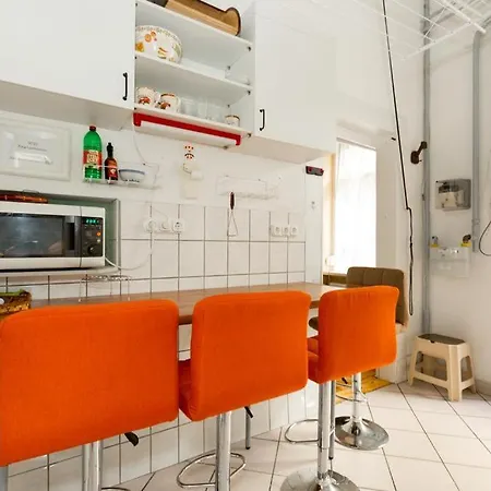 Szentkiralyi 5 - Double Basic In The Center - Self-check-in Apartment Budapest