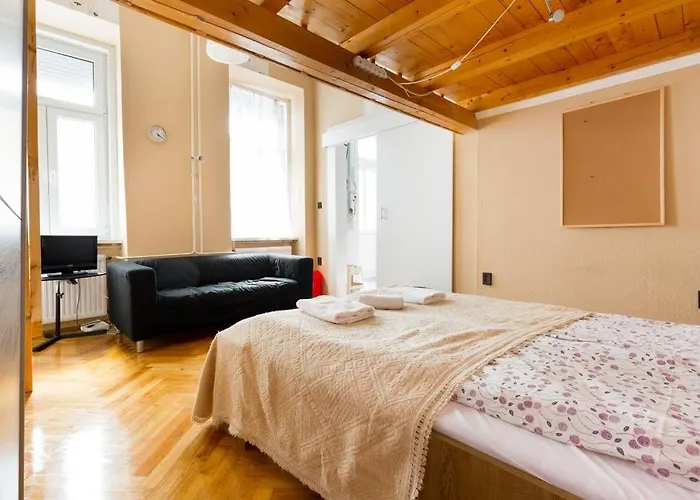 Apartman Szentkiralyi 5 - Double Basic In The Center - Self-check-in *